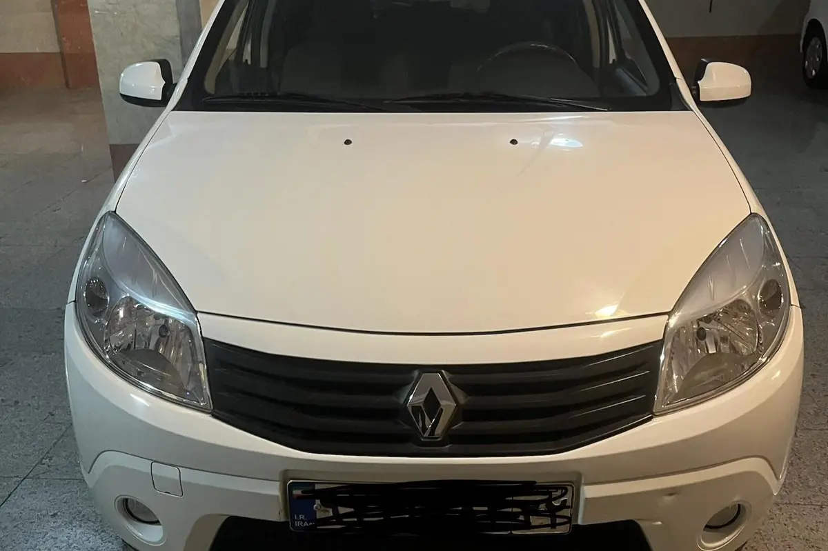 رنو  ساندرو