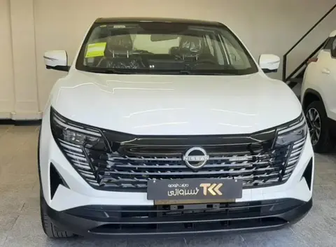 نیسان، قشقایی
