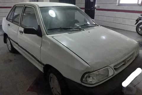 پراید، صندوق دار