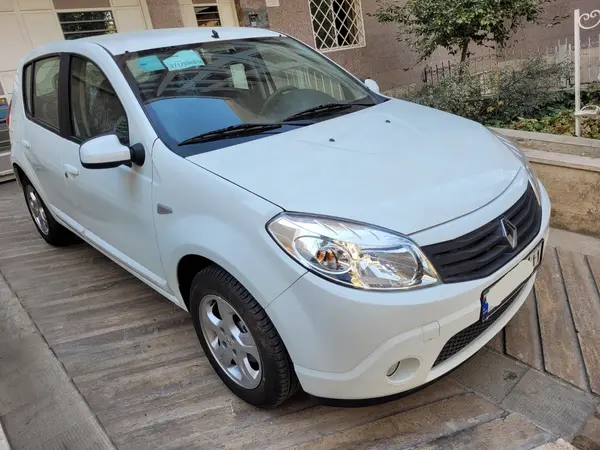 رنو، ساندرو