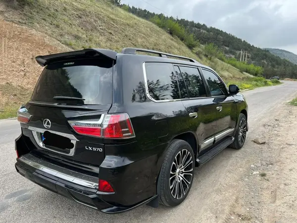 تویوتا، لندکروز چهار در