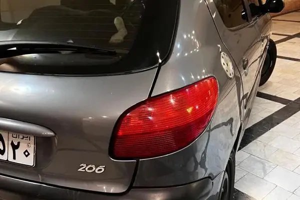 پژو، 206