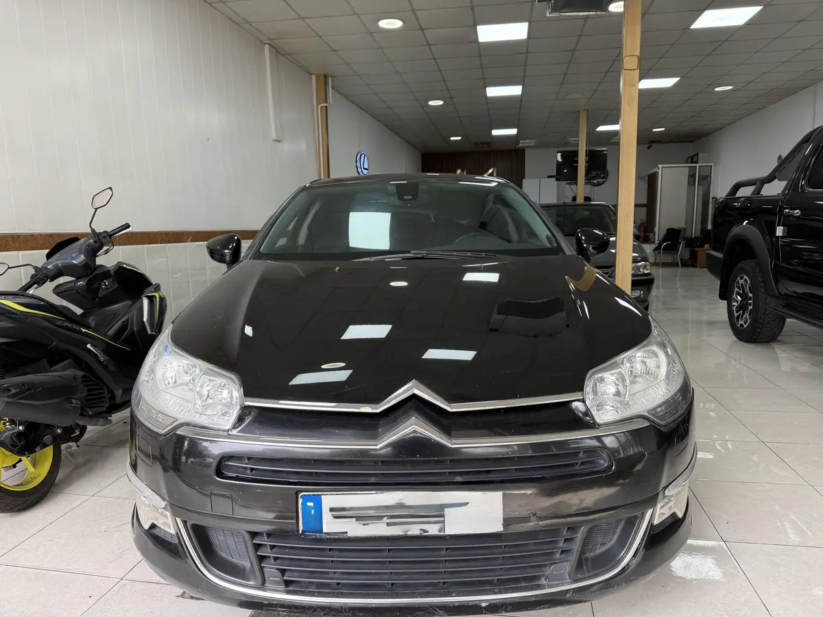 سیتروئن،  C5
