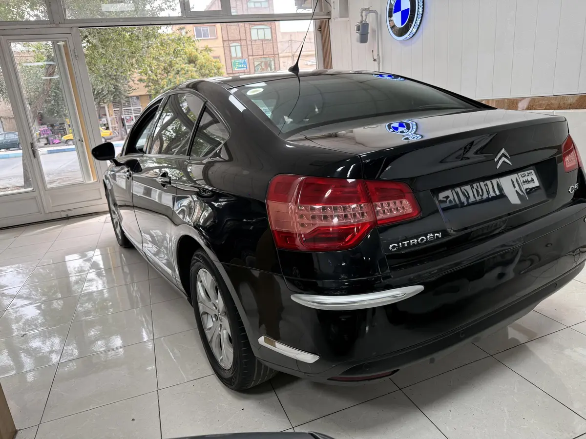 سیتروئن،  C5