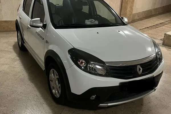 رنو، ساندرو استپ وی
