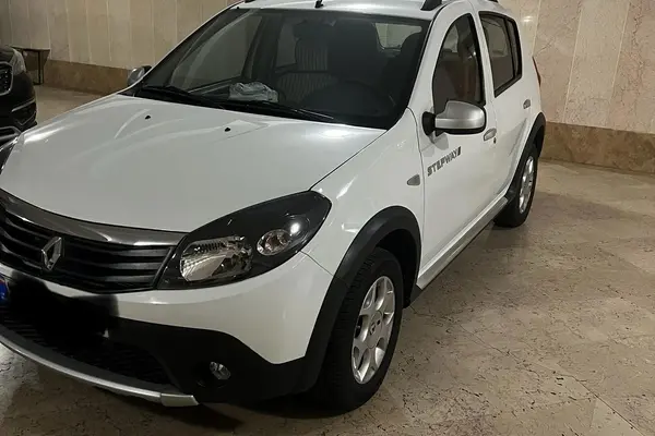 رنو، ساندرو استپ وی