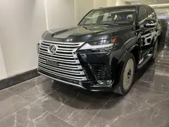لکسوس، LX