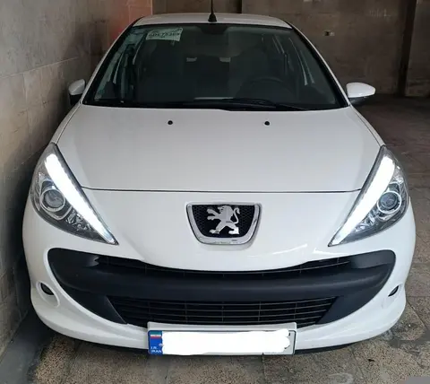 پژو، 207