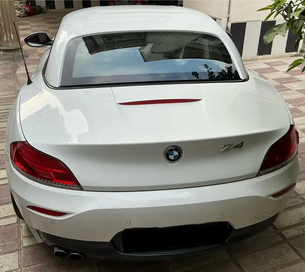 ب ام و  Z4