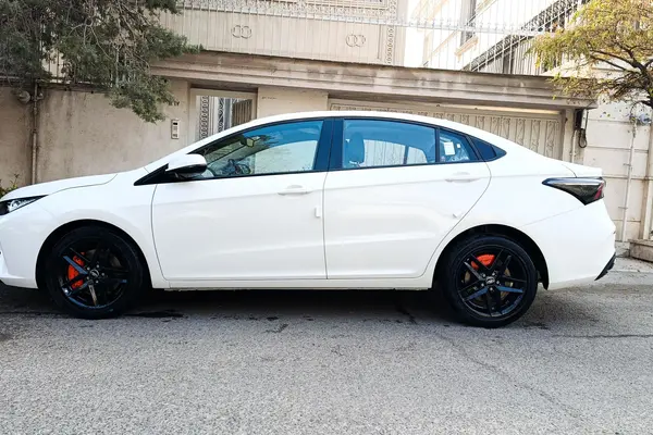 فونیکس، آریزو 6 جی تی (Z6 GT)