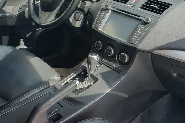 تارا، اتوماتیک V4