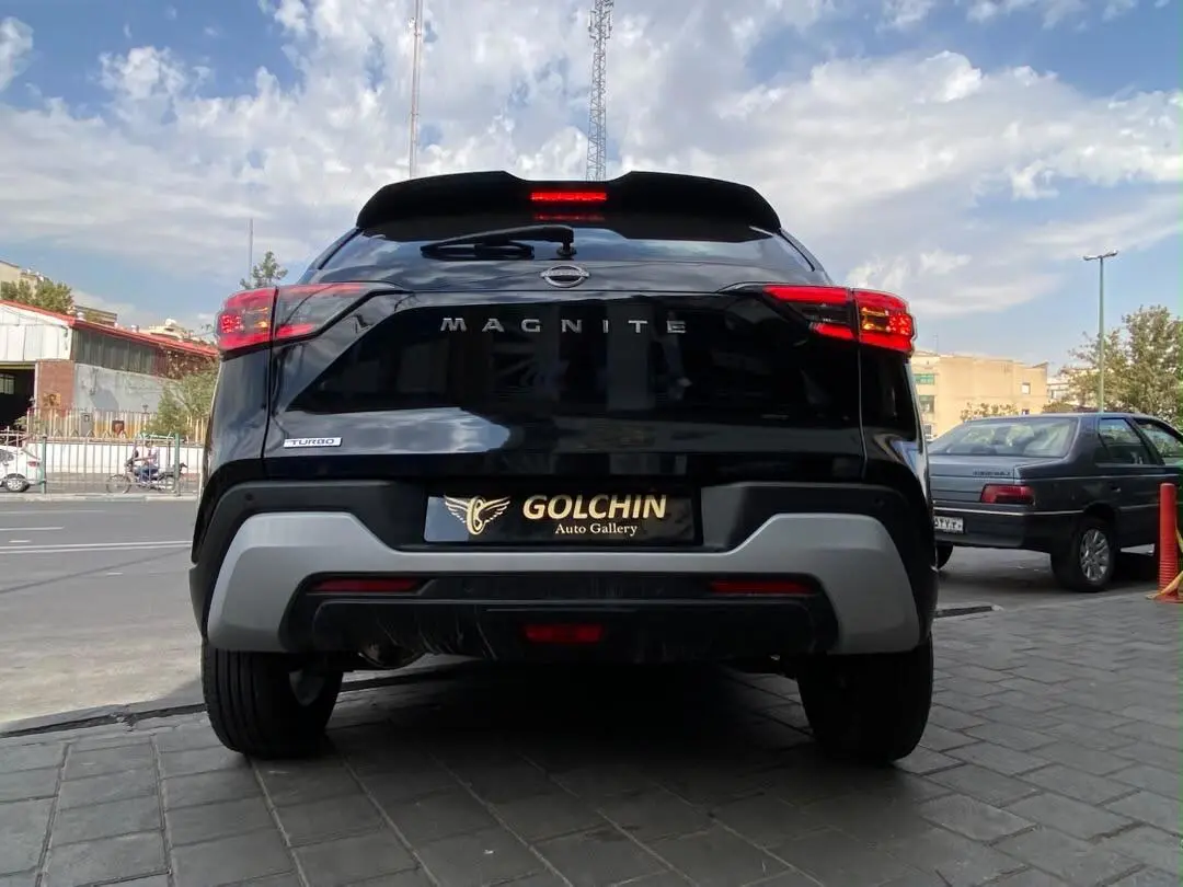 نیسان،  مگنایت