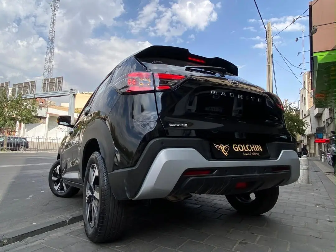 نیسان،  مگنایت