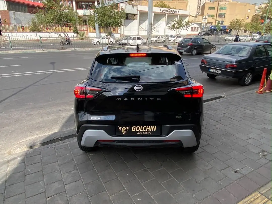 نیسان،  مگنایت