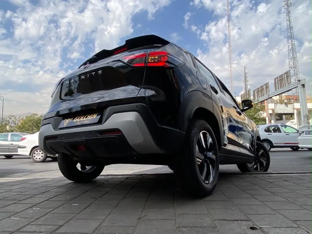 نیسان،  مگنایت
