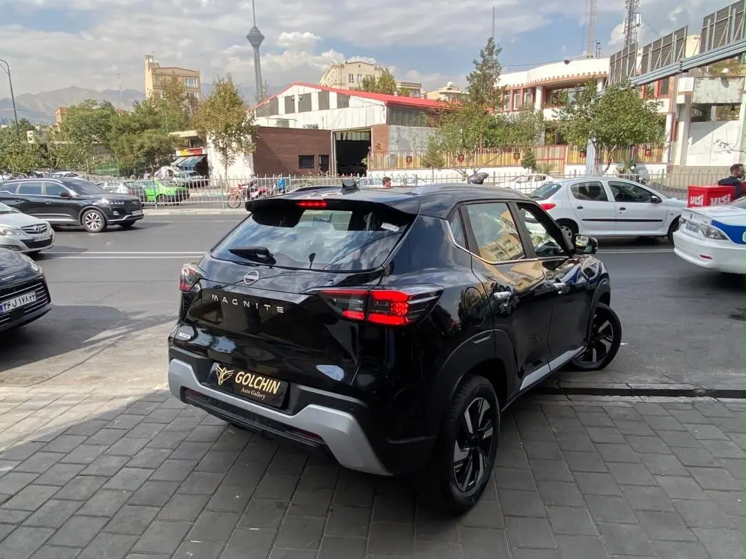 نیسان،  مگنایت
