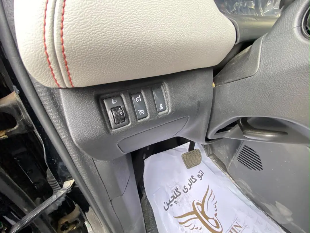 نیسان،  مگنایت