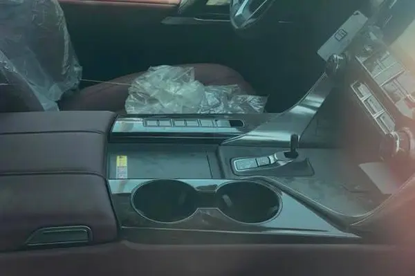 لکسوس  LX