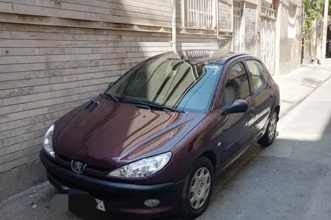 پژو، 206