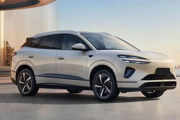 بی وای دی، سی لاین 06 DMi