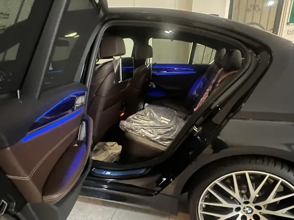 ب ام و، سری 5 سدان