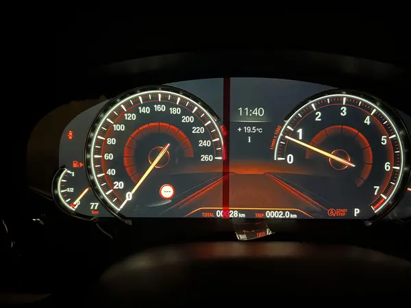 ب ام و، سری 5 سدان