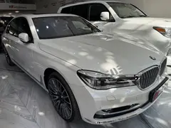 ب ام و، سری 7