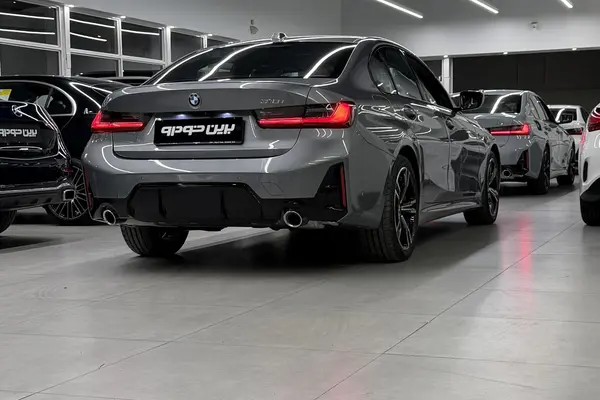 ب ام و، سری 3 سدان