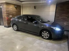 مزدا، 3 نیو صندوق دار