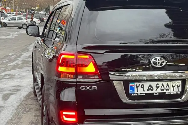 تویوتا، لندکروز چهار در