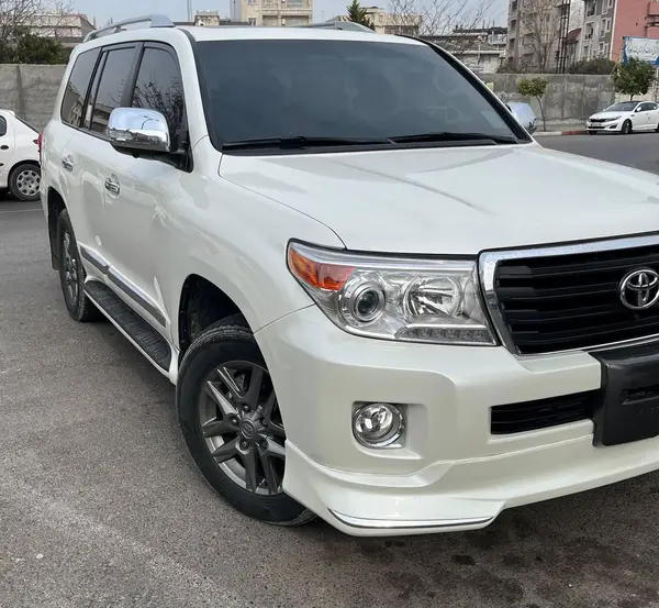 تویوتا، لندکروز چهار در