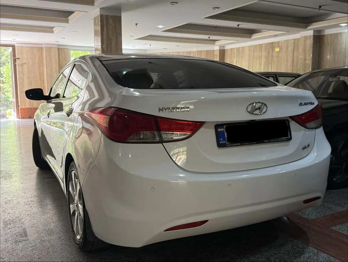 هیوندای  النترا