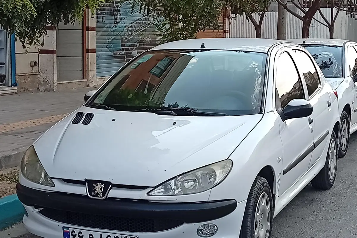 پژو،  206