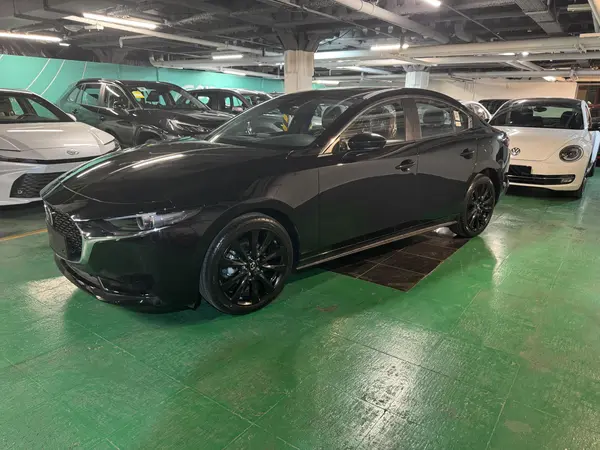 مزدا، 3 وارداتی