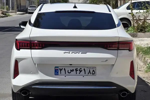 کی ام سی  J7