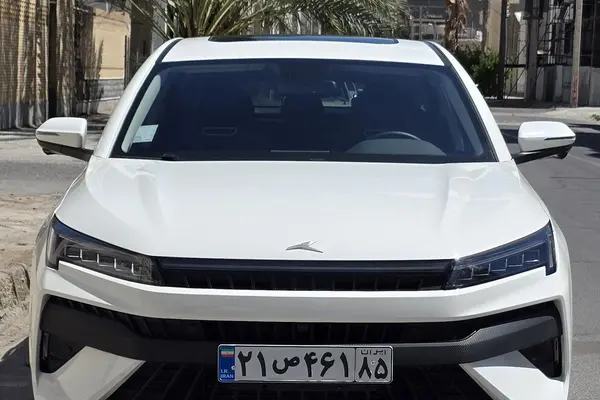 کی ام سی  J7