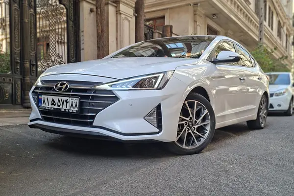 هیوندای، النترا