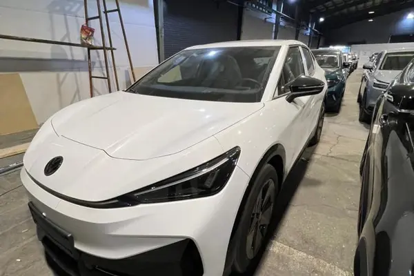 فولکس، آی دی یونیکس