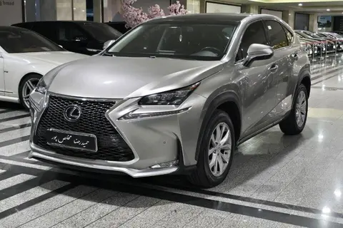 لکسوس، NX