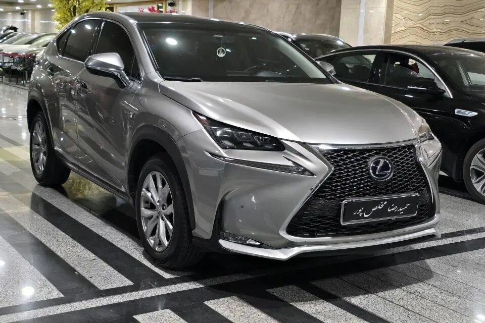 لکسوس  NX