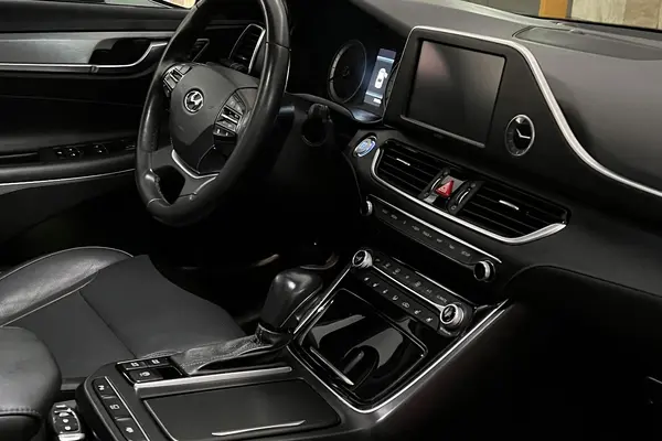 هیوندای، آزرا (گرنجور)