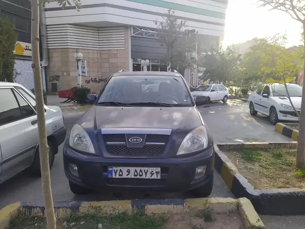 ام وی ام، X33