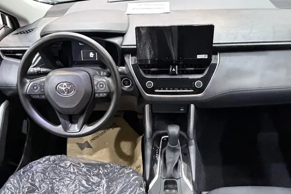 تویوتا، کرولا کراس هیبرید