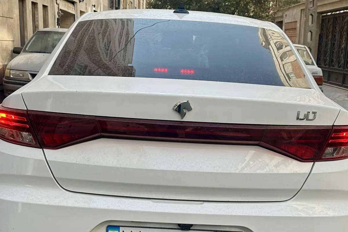 تارا،  اتوماتیک V4