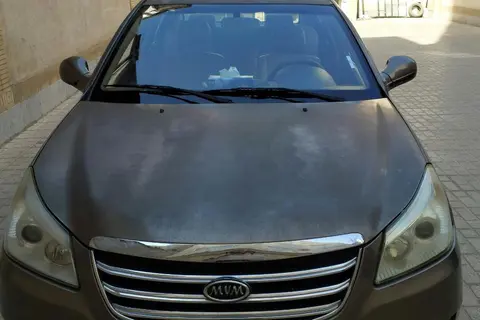 ام وی ام، 550