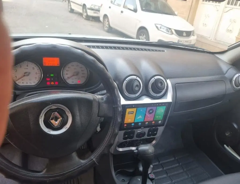 رنو،  ساندرو استپ وی