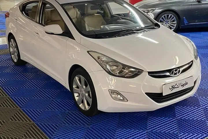هیوندای،  النترا