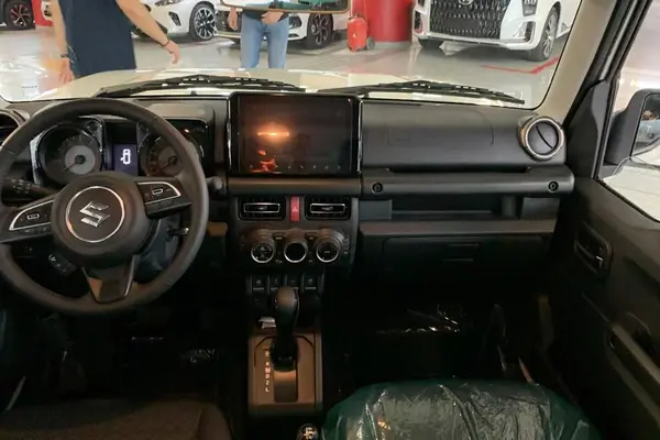 سوزوکی  جیمنی 5 در