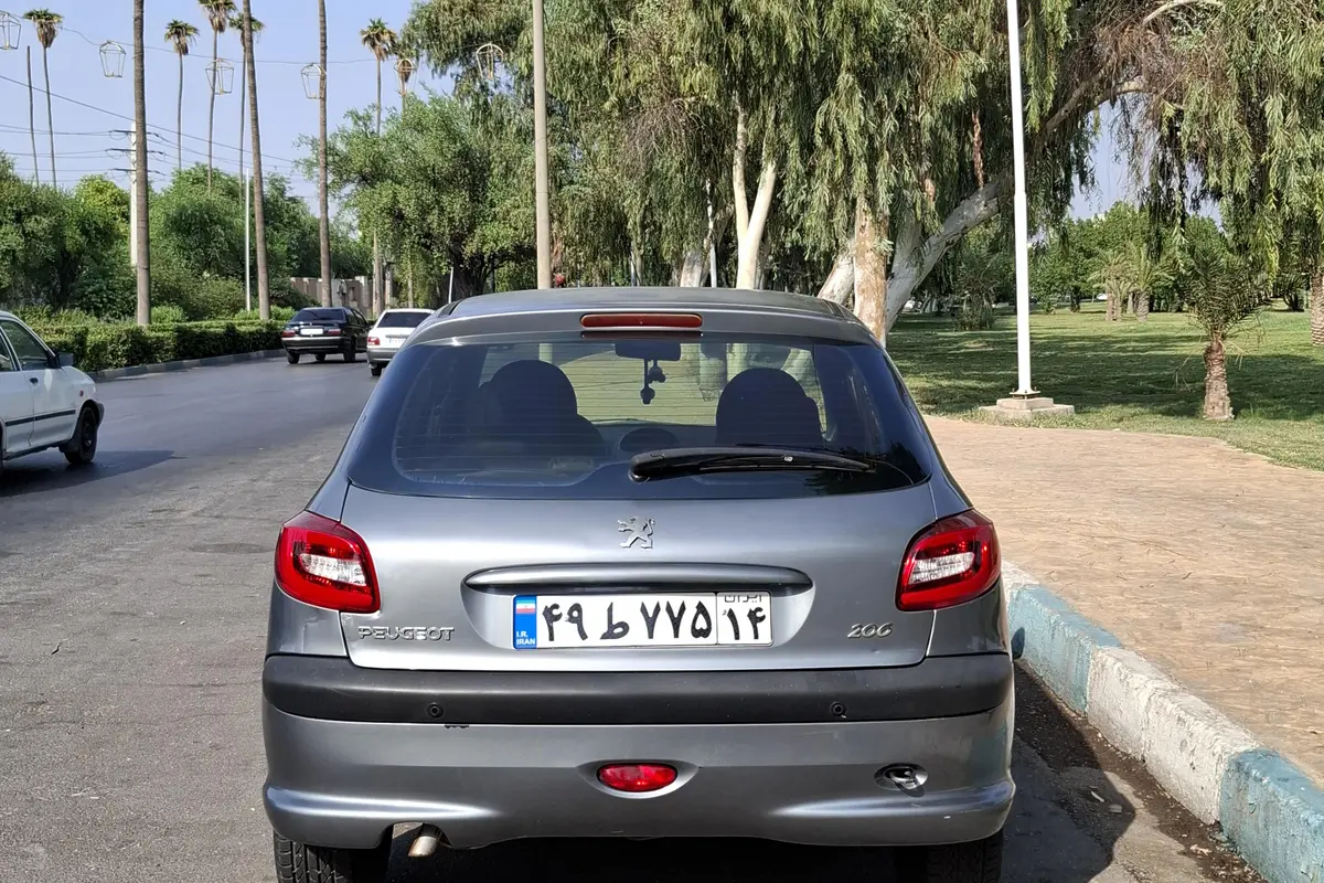 پژو،  206