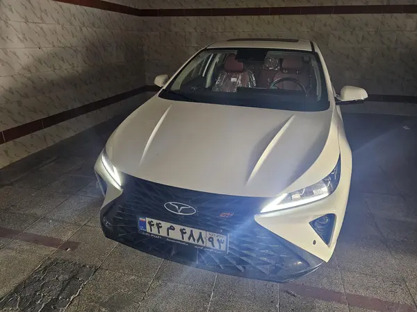 فونیکس، آریزو 6 جی تی (Z6 GT)